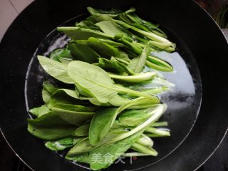 张炎家的美味家常小炒之一------蚝油香菇扒小青菜的做法步骤：4