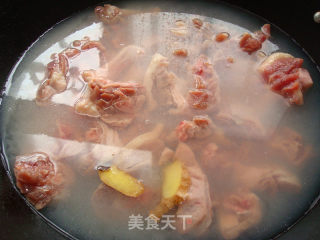 子鸭焖花菜的做法步骤：3