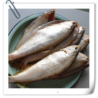 两吃马口鱼——（酥炸+红烧）的做法步骤：1