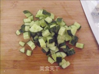 牛肉干炒黄瓜的做法步骤：3