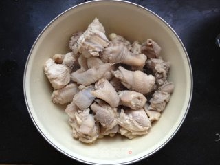 惊艳四座的炖菜——玉米土豆啤酒鸡的做法步骤：8