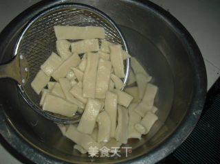 金钩葱拌面的做法步骤：4