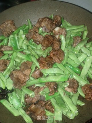 手擀面也蒸桑拿-----豆角排骨焖面的做法步骤：7