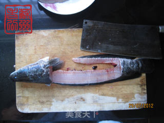 美味酸菜鱼的做法步骤：1