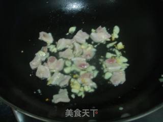 咸肉炒豆角的做法步骤：3