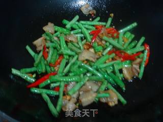 咸肉炒豆角的做法步骤：6