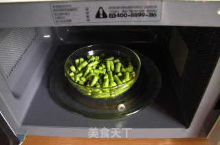 微波炉菜谱--酱香肉末豆角的做法步骤：3