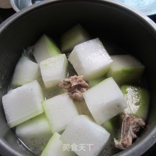 清淡冬瓜排骨汤的做法步骤：6