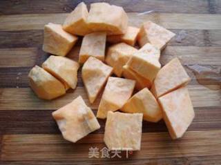 红薯花生莲子粥的做法步骤：2