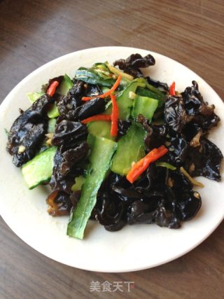 清脂降压美味菜——黄瓜炒木耳的做法步骤：11