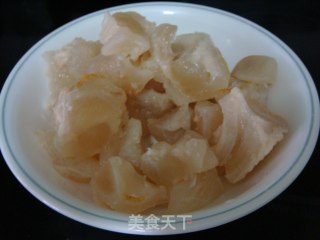 保健美容的“牛筋萝卜冻”的做法步骤：1