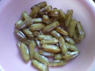 葱姜鲜蛏肉的做法步骤：2