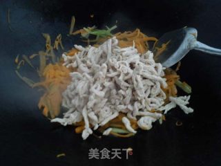 清淡的胡萝卜炒肉丝的做法步骤：14