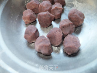 小米面猪猪豆沙包的做法步骤：1