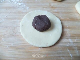 小米面猪猪豆沙包的做法步骤：4