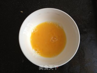 健康早餐简单做——卷心鸡蛋饼的做法步骤：3