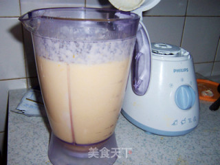 不用冰淇淋机也能做出美味的冰淇淋---芒果冰淇淋的做法步骤：8