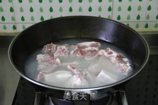 辣味西红柿排骨炖土豆的做法步骤：4