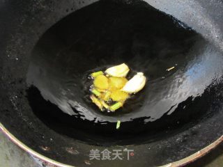 爆炒三眼蟹的做法步骤：4