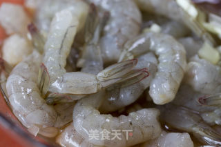红酒柠檬基围虾的做法步骤：6