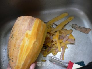 南瓜饼的做法步骤：1