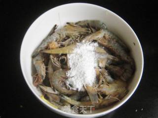 蒜辣炸杂虾的做法步骤：3