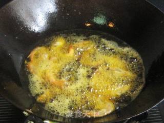 蒜辣炸杂虾的做法步骤：4