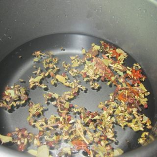 酥皮东坡肉的做法步骤：1