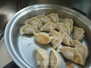 羊肉煎饺的做法步骤：24