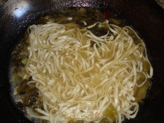 黄鱼面的做法步骤：7