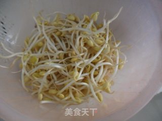 素炒黄豆芽的做法步骤：1
