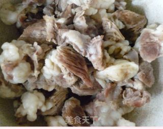 咖喱牛肉的做法步骤：1