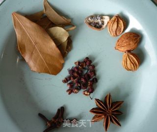 咖喱牛肉的做法步骤：3