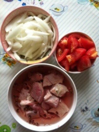超级下饭的美味----西红柿牛肉汤的做法步骤：1