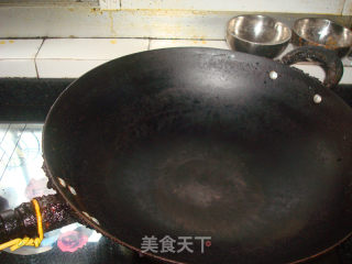 家常味的素炒黄豆芽的做法步骤：2