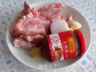 叉烧烤大排的做法步骤：1