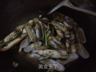 葱姜蛏子的做法步骤：6