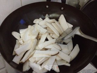 穷人的松茸——小炒杏鲍菇的做法步骤：3