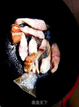 低脂湘味冷吃鱼的做法步骤：4