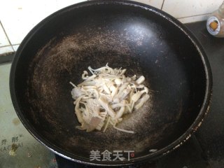 强身健脑营养菜——菌菇烘蛋的做法步骤：7