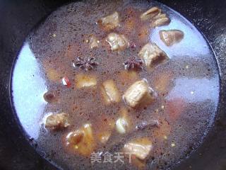 土豆烧排骨的做法步骤：7