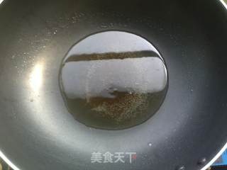 夏季清淡菜——丝瓜炒蛋的做法步骤：2