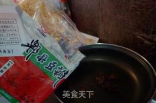 剩饺子馅“大变身”—蚂蚁上树的做法步骤：4
