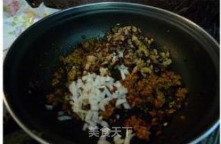 剩饺子馅“大变身”—蚂蚁上树的做法步骤：6