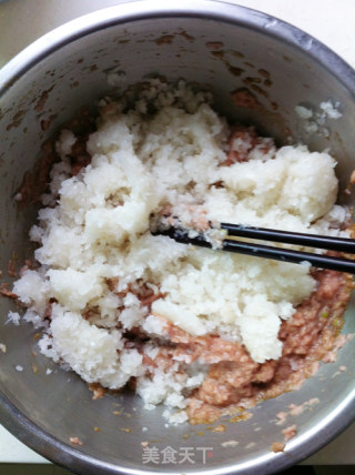 牛肉萝卜水饺的做法步骤：10