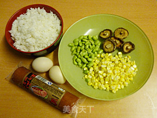 火腿炒饭的做法步骤：1