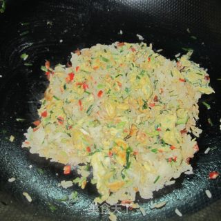 韭菜蛋炒饭------剩饭不用愁的做法步骤：9