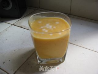 夏日里的消暑饮品——木瓜奶昔的做法步骤：4