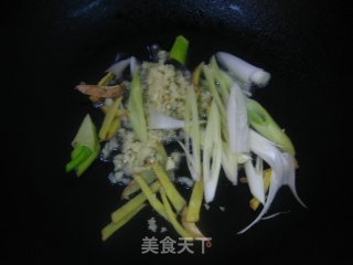 爆炒花蛤的做法步骤：3
