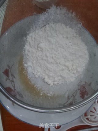电饭煲蛋糕的做法步骤：3